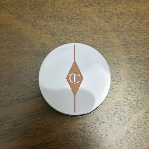 Charlotte Tilbury Magic Water Cream Gel-Cream Moisturiser 7ml (0433) - Picture 11 of 12